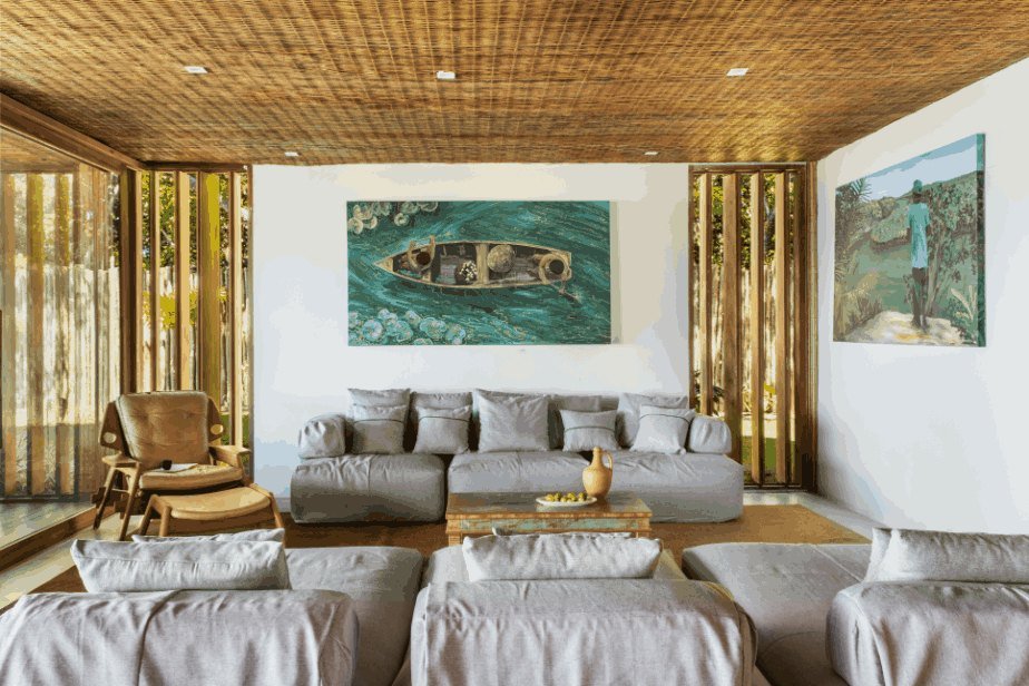 Sala de estar aberta para o jardim